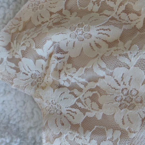 Cream lace and satiny baby doll top - Picture 2 of 4